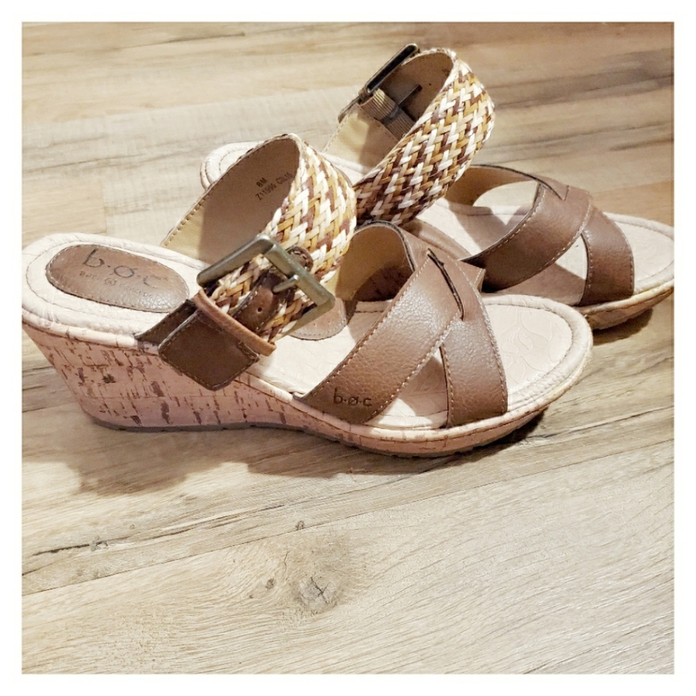 NWOT Boc wedge heel sandal brown/tan size 8 M - Picture 2 of 7